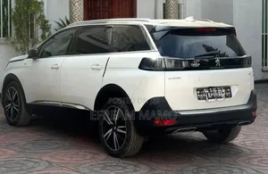 Peugeot 5008 2022