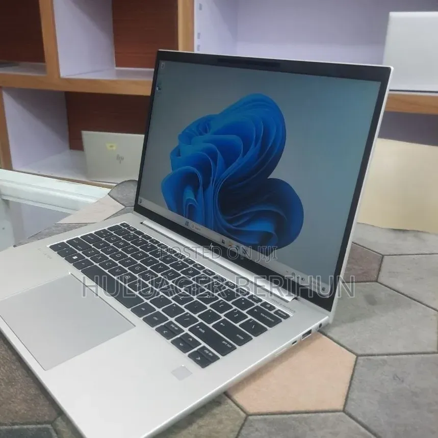 New Laptop HP EliteBook 840 G9 16GB Intel Core i7 SSD 512GB