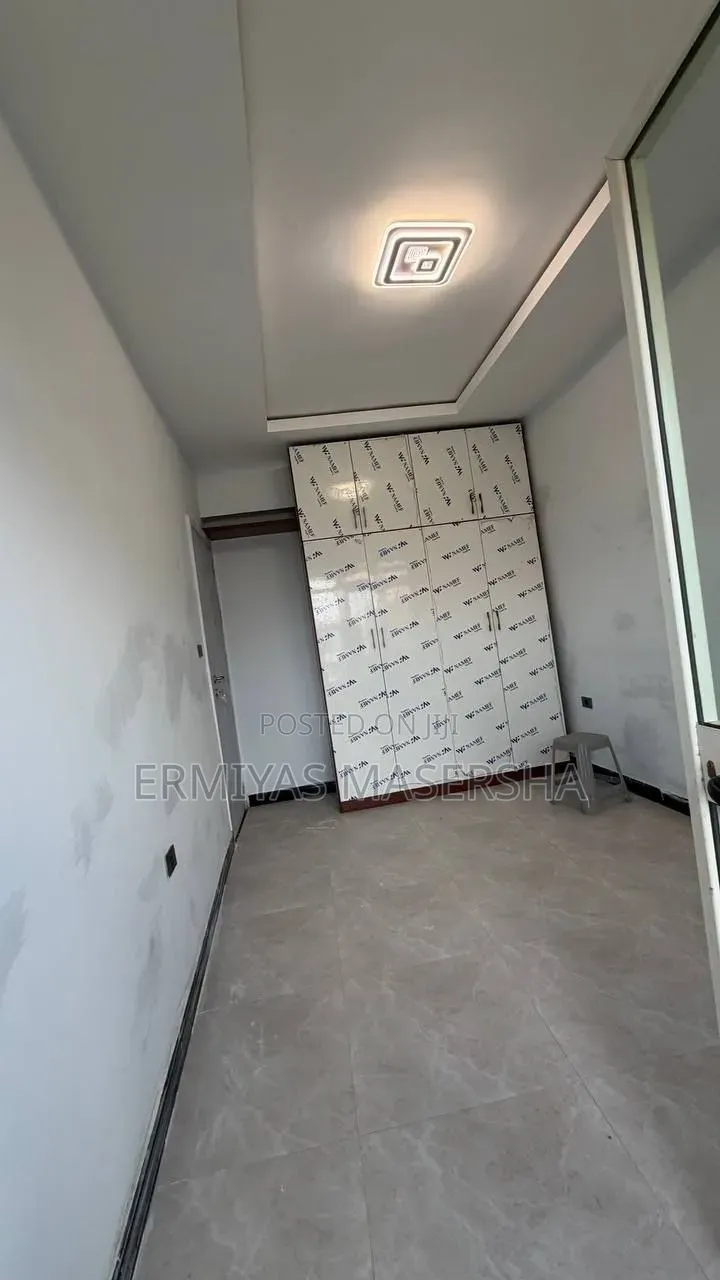 Furnished 2bdrm Condo in Yeka for sale