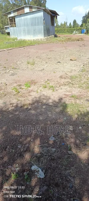 ለጋራጅና ለመኪና ማቆሚያ የሚከራይ ባዶ ቦታ