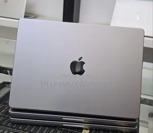 New Laptop Apple MacBook Pro 2021 M1 32GB Apple M1 Pro SSD 512GB