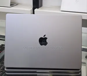 New Laptop Apple MacBook Pro 2021 M1 32GB Apple M1 Pro SSD 512GB
