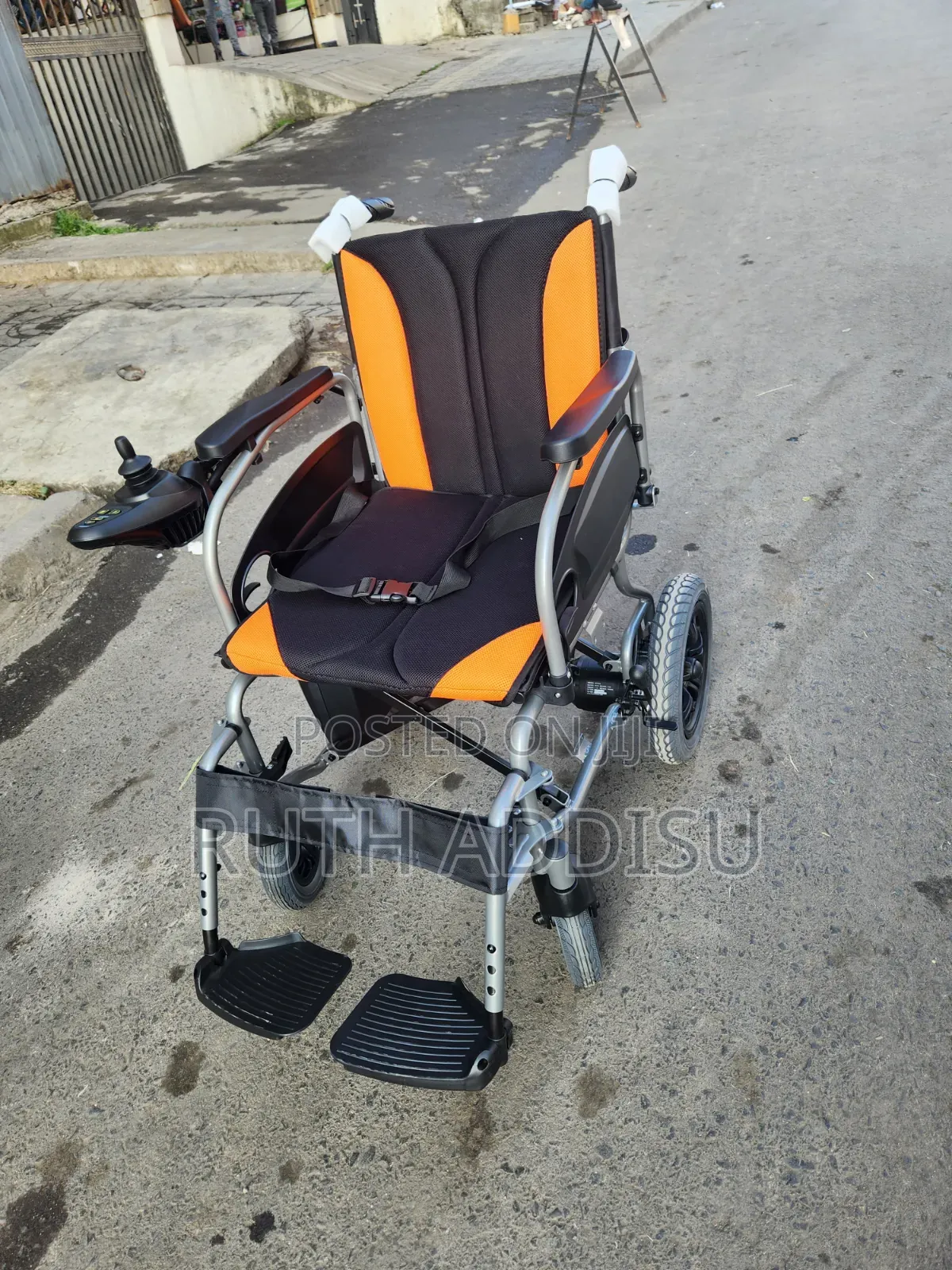Analog System Brand New Packed Electrical Wheelchair痲不wheelchair New