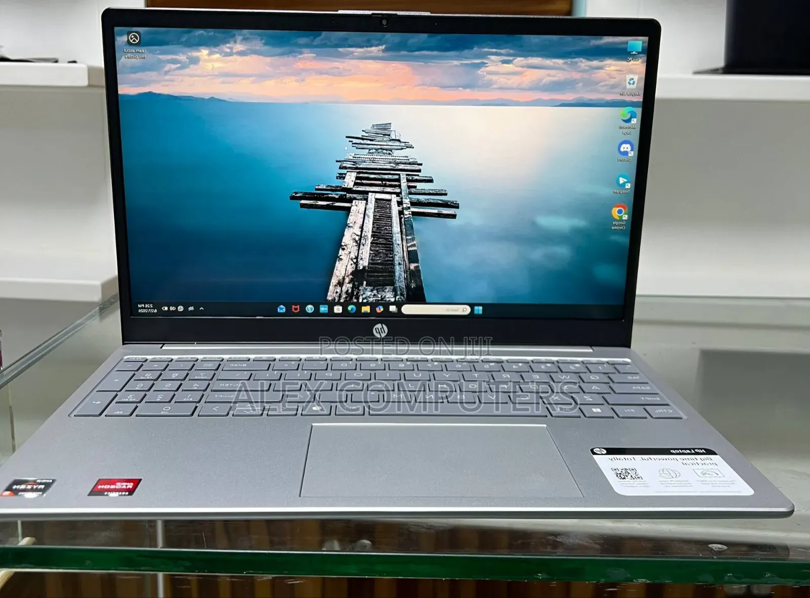 New Laptop HP Stream Notebook 8GB AMD Ryzen 5 SSD 512GB