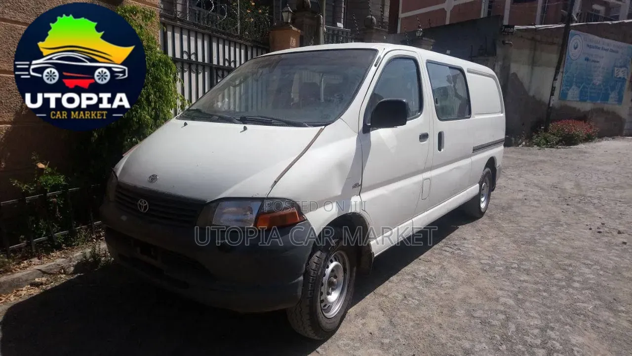 Toyota HiAce 2005