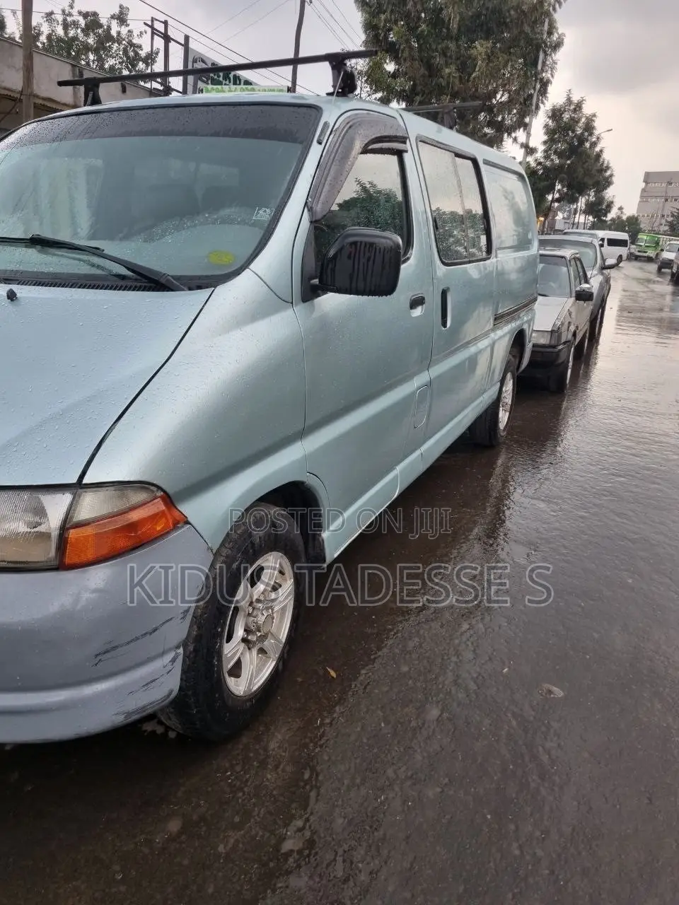 Toyota HiAce 1998 Green