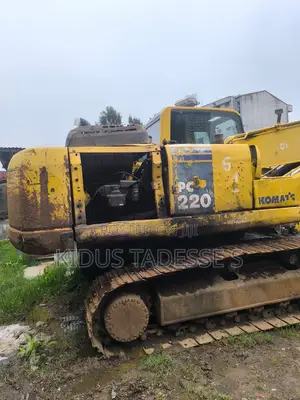 Komatsu Excavator – 2013