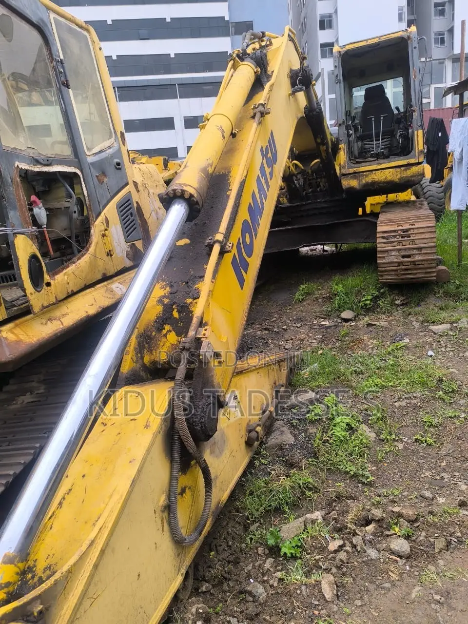 Komatsu Excavator – 2013