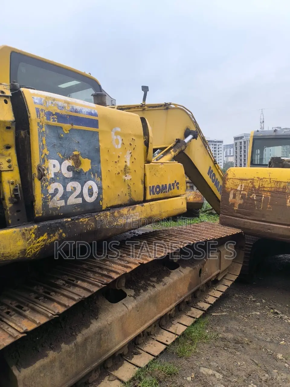 Komatsu Excavator – 2013