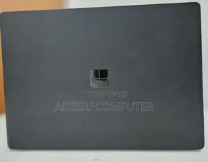 New Laptop Microsoft Surface 16GB Intel Core i7 SSD 512GB