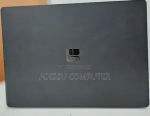 New Laptop Microsoft Surface 16GB Intel Core i7 SSD 512GB