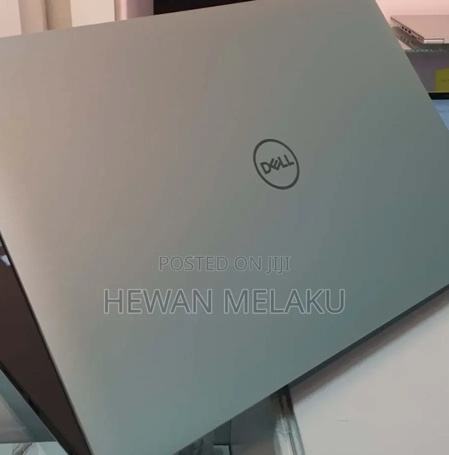 New Laptop Dell XPS 15 16GB Intel Core i9 SSD 512GB