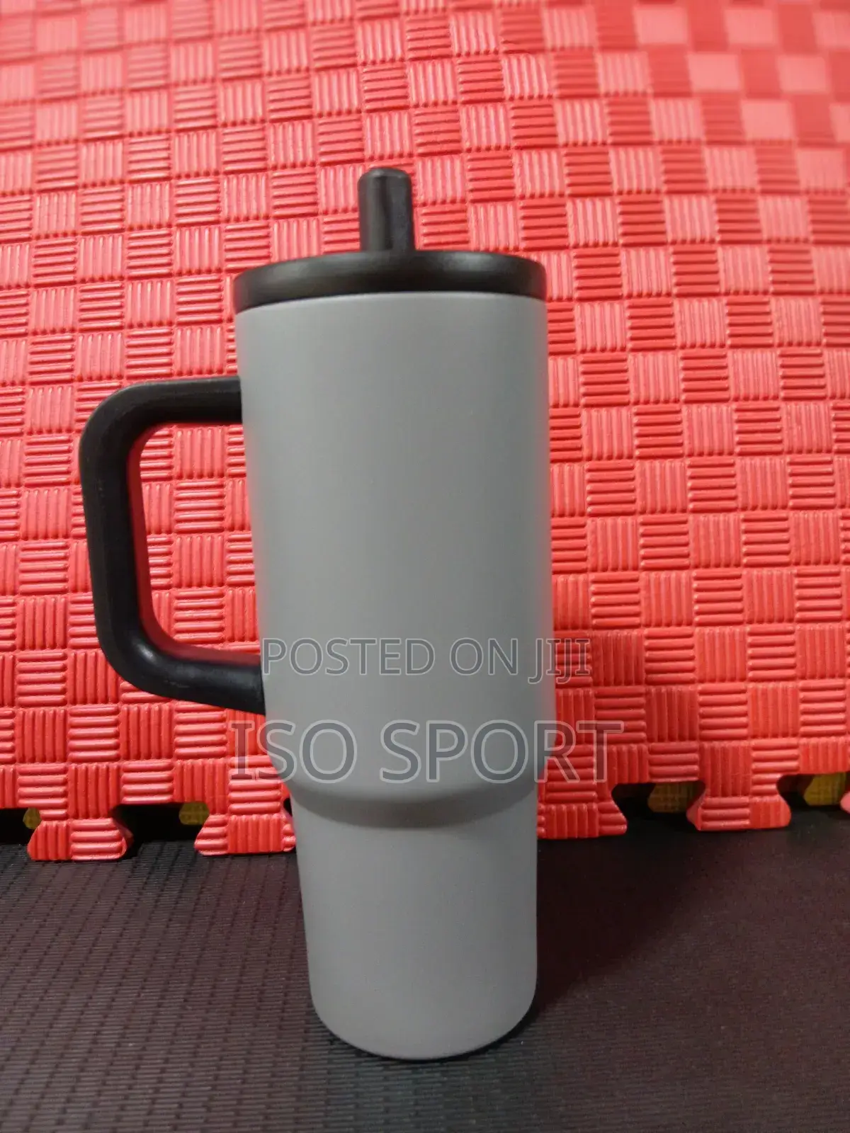 የዉሃ ኮዳ(Stanley Water Bottle)