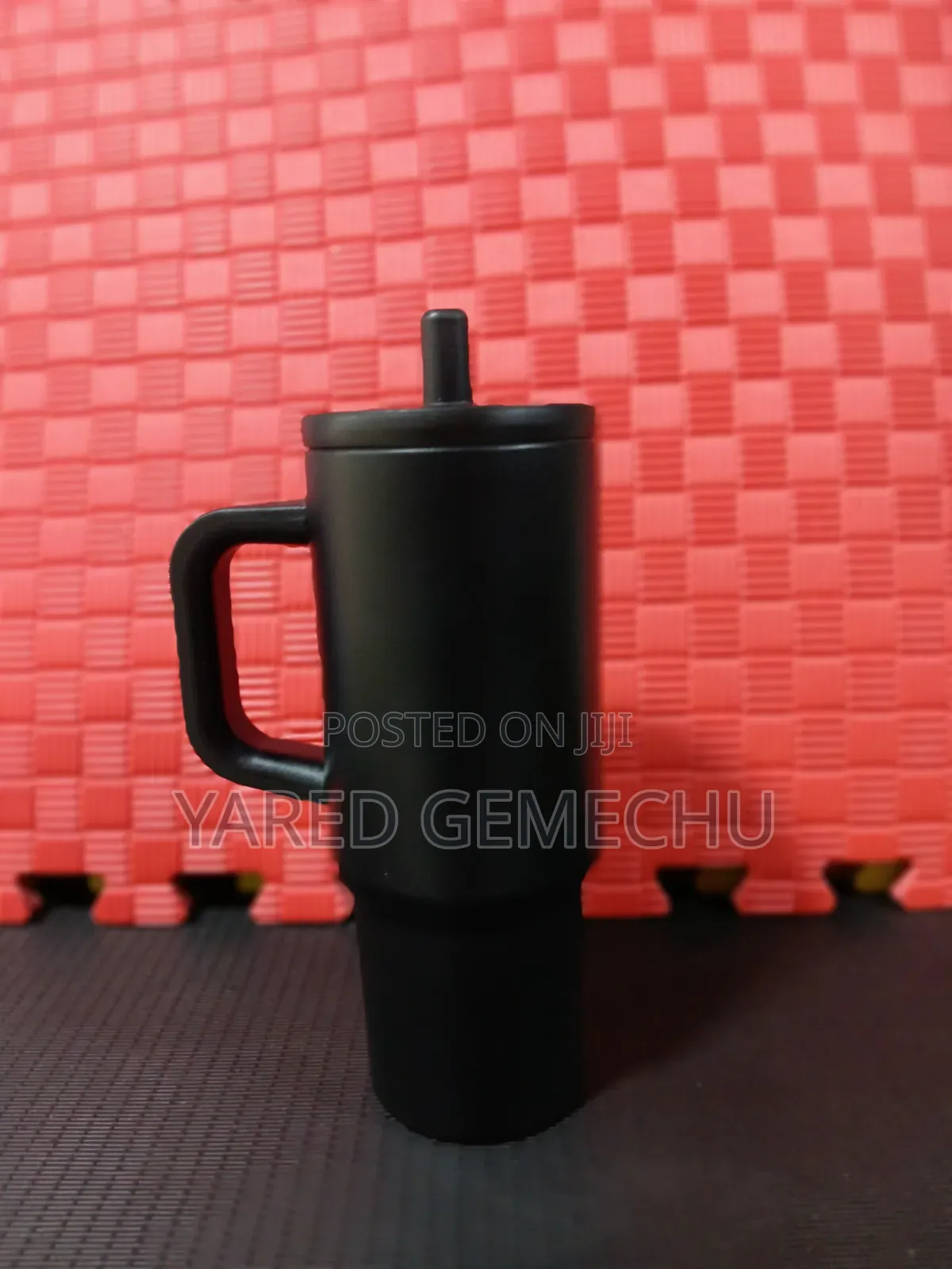 የዉሃ ኮዳ(Stanley Water Bottle)