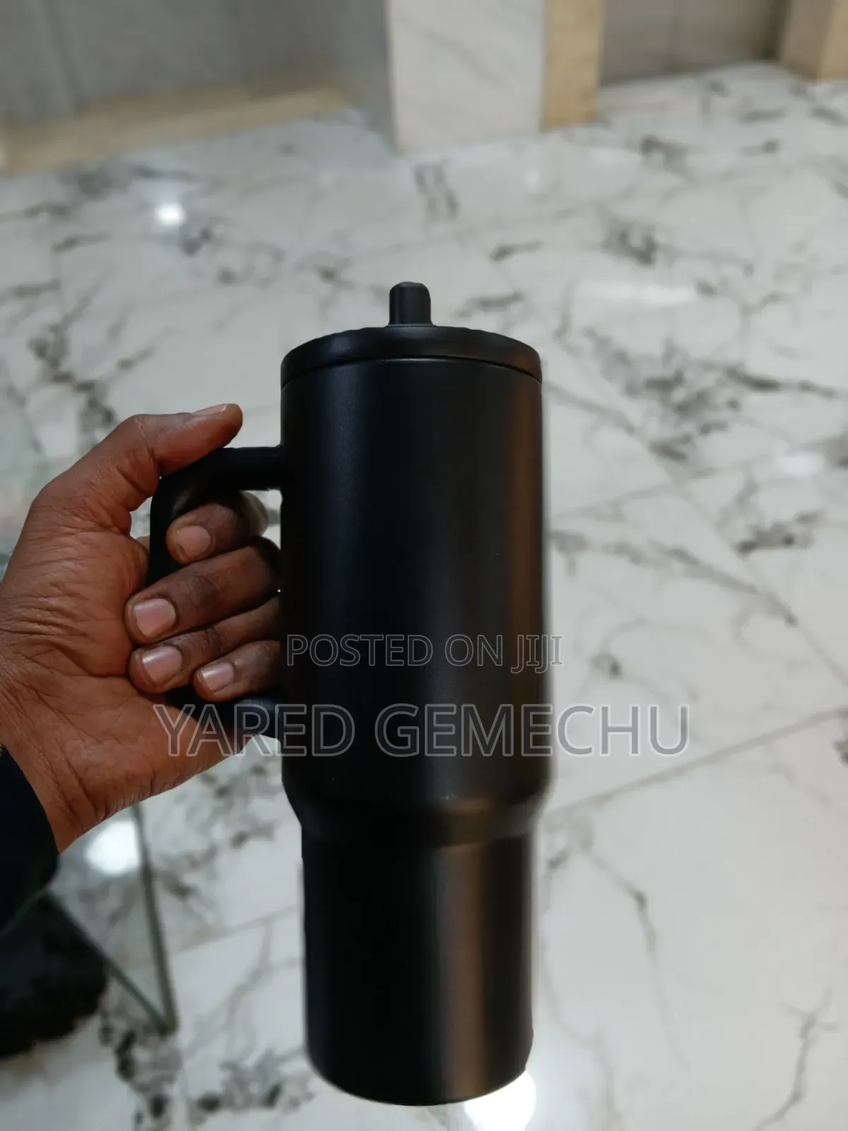 የዉሃ ኮዳ(Stanley Water Bottle)