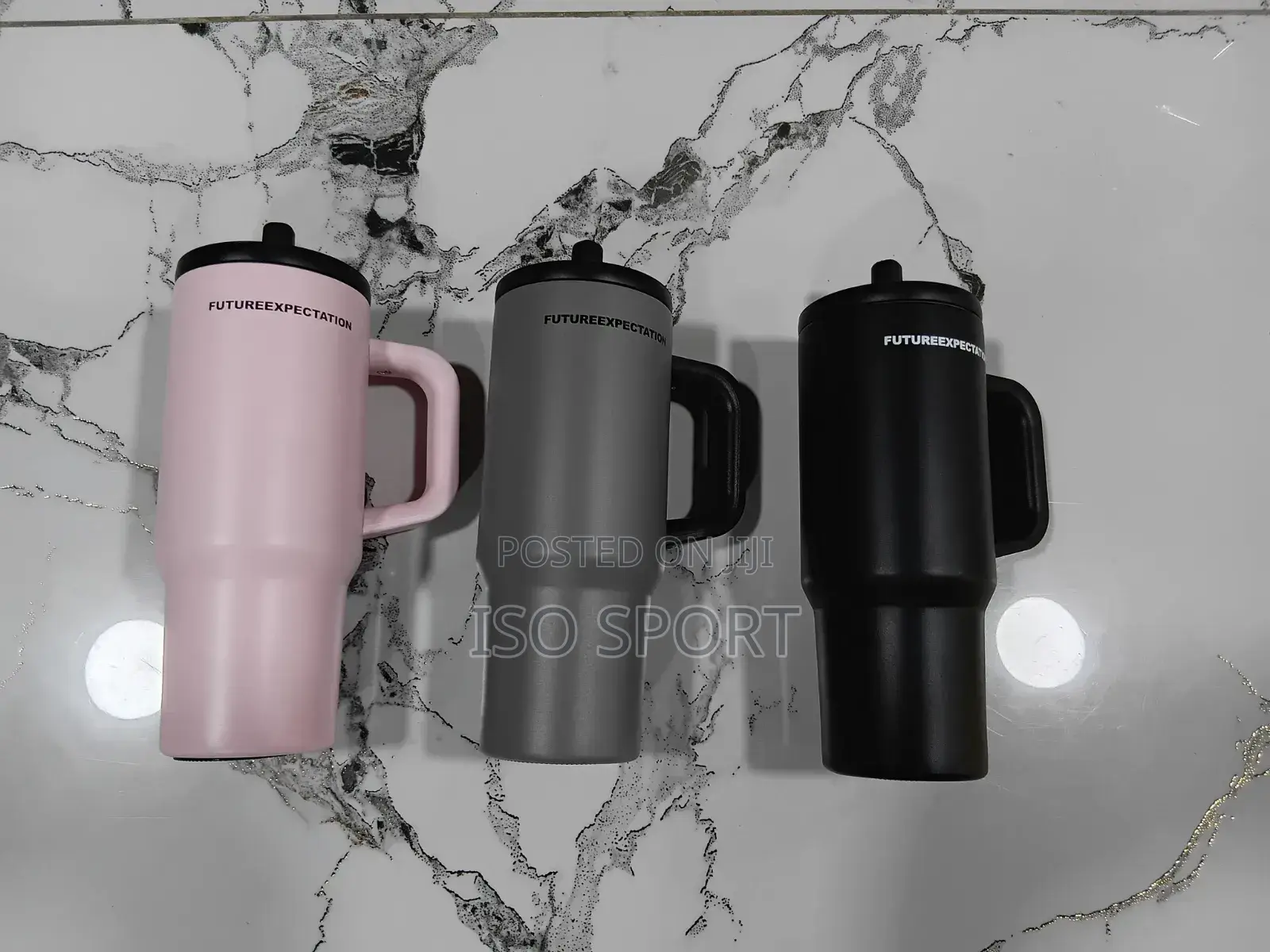 የዉሃ ኮዳ(Stanley Water Bottle)