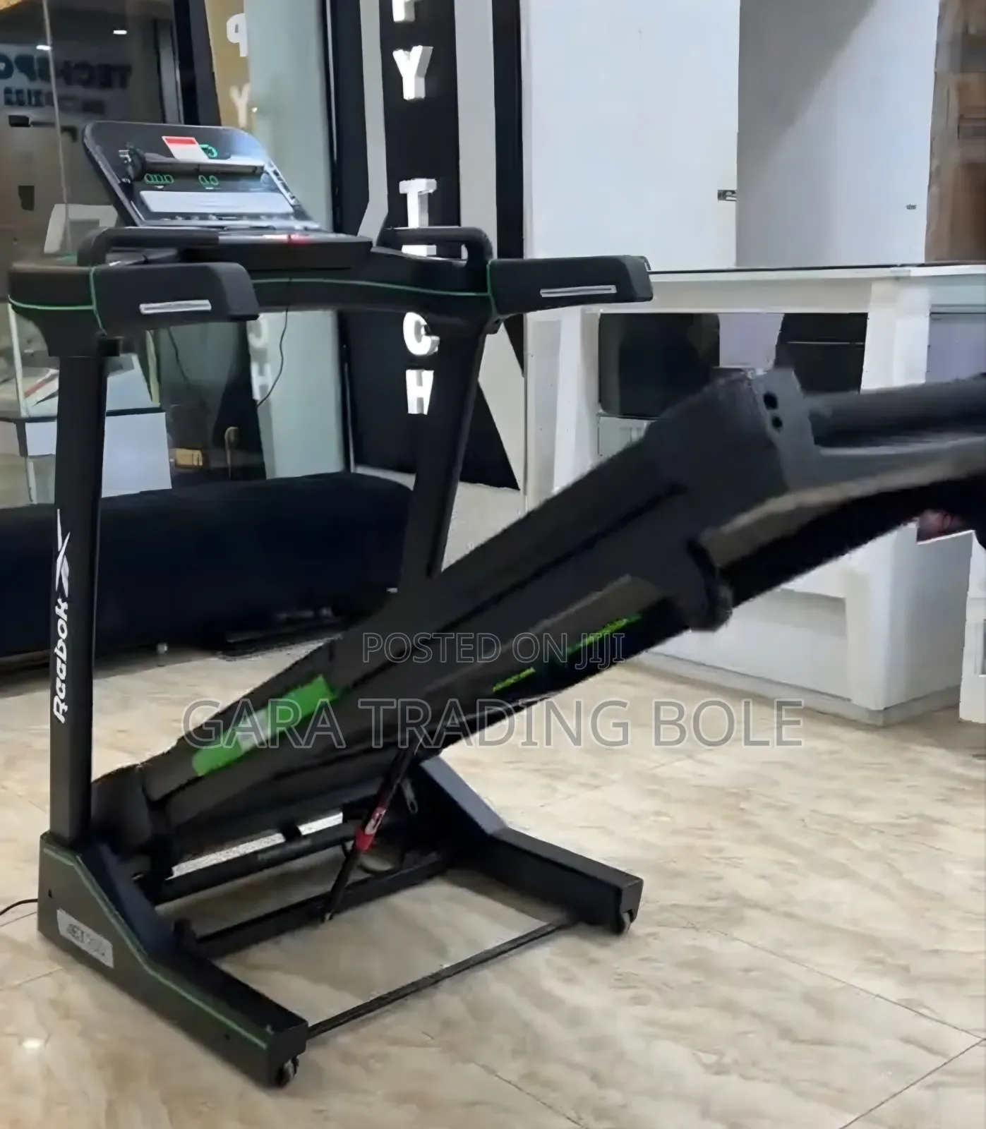 Treadmill ሞገስ ከጥንካሬ ጋር