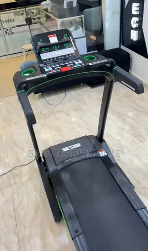 Treadmill ሞገስ ከጥንካሬ ጋር