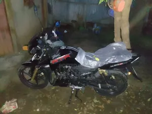 New TVS Apache 180 RTR 2025 Black