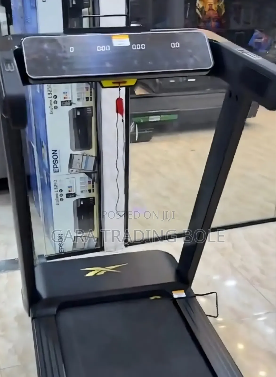 ጥንካሬ ከጉልበት ጋር አጣምሮ የያዘ መሮጫ ማሽን Treadmill