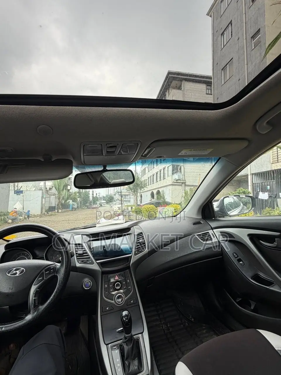 Hyundai Elantra SE 4dr Sedan (1.8L 4cyl 6A) 2015 Gray