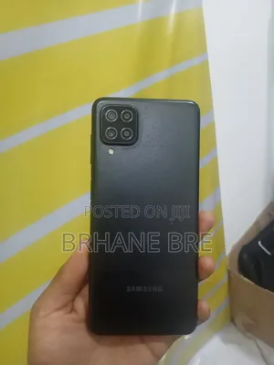 Samsung Galaxy A12 64 GB Black