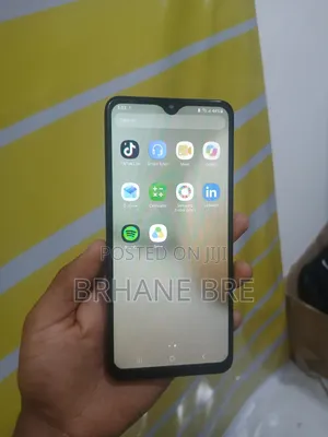 Samsung Galaxy A12 64 GB Black