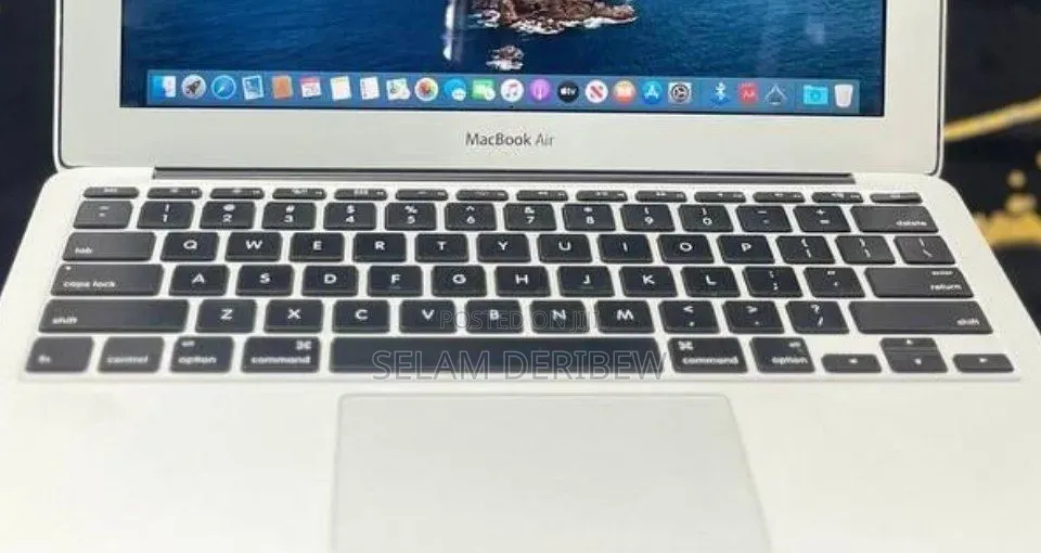 New Laptop Apple MacBook Air 2015 8GB Intel Core i5 SSD 128GB