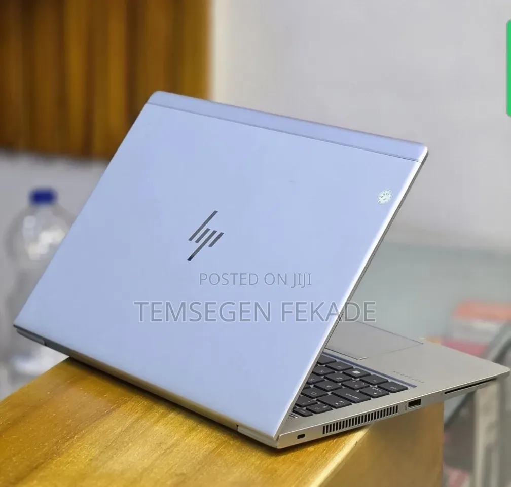 New Laptop HP EliteBook 840 G5 8GB Intel Core i7 SSD 256GB