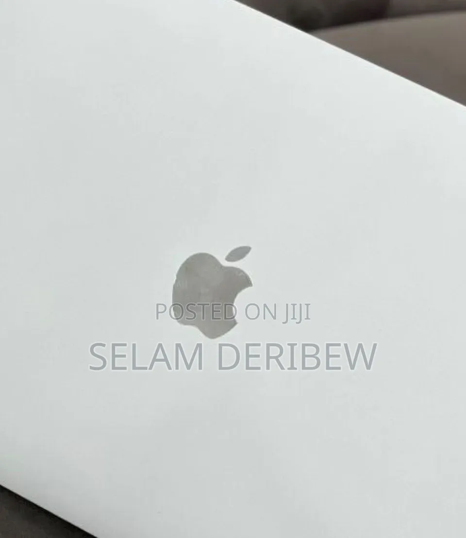 New Laptop Apple MacBook Pro 2022 M2 8GB Apple M2 SSD 512GB