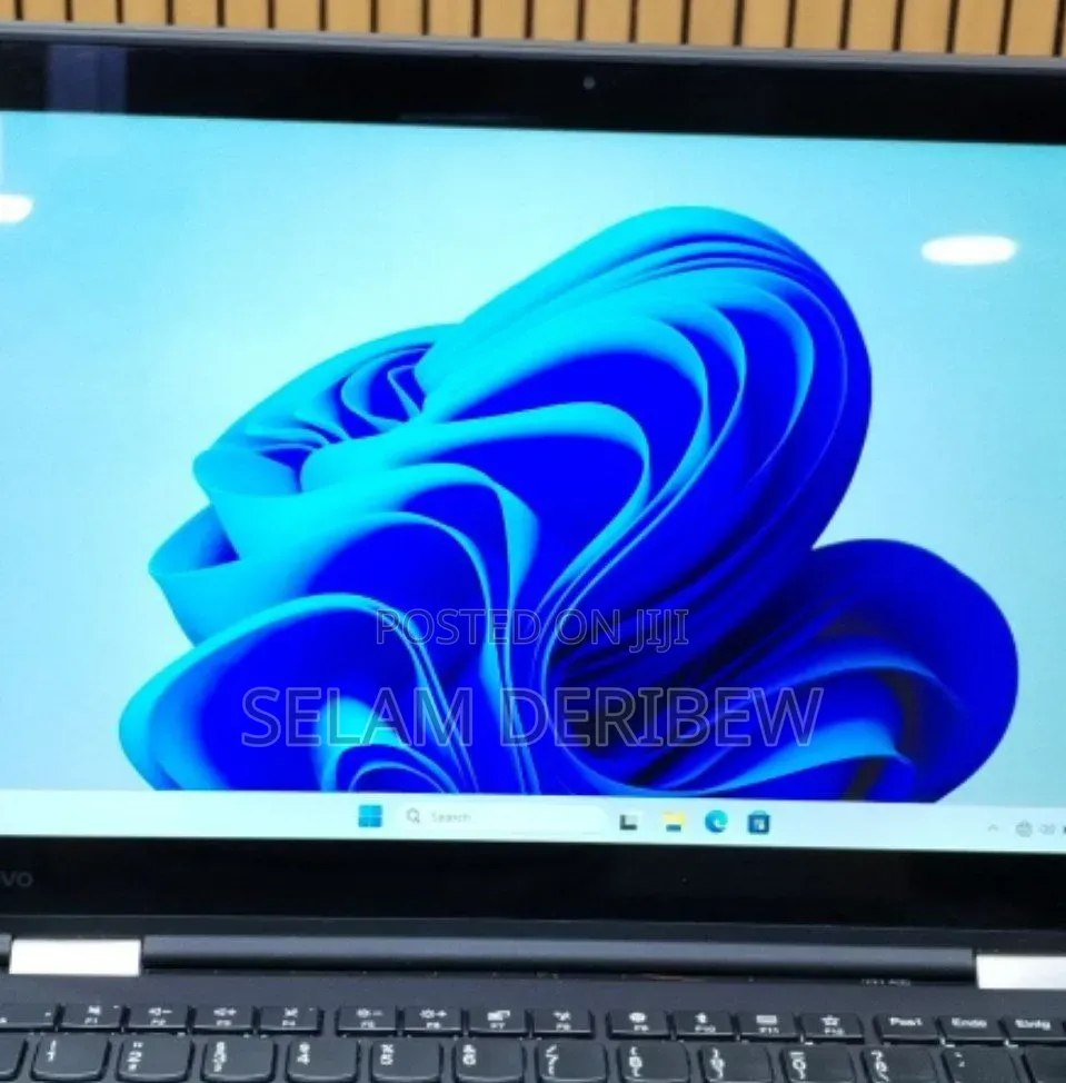 New Laptop Lenovo ThinkPad X1 Yoga 8GB Intel Core i7 SSD 512GB