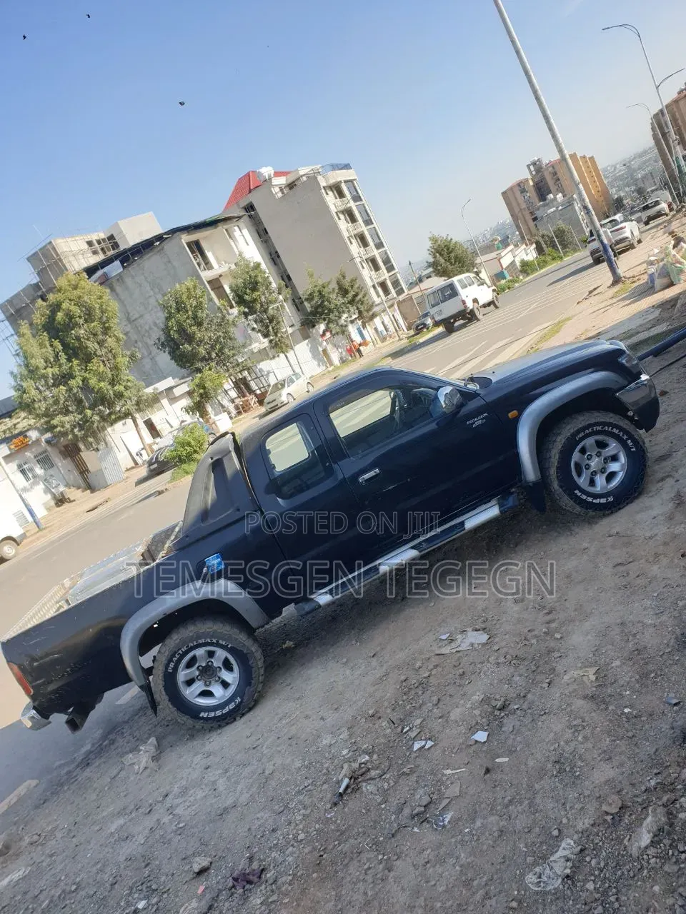 Toyota Hilux 2003 Black