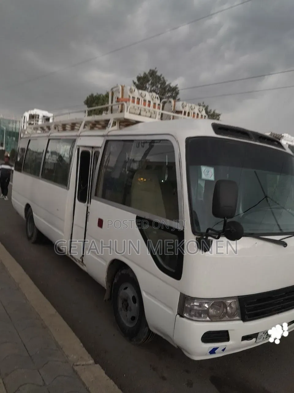 Toyota Land Cruiser 2011 White