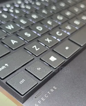 New Laptop HP Spectre 16GB Intel Core i7 SSD 1T