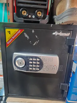 Diplomat Safe Box