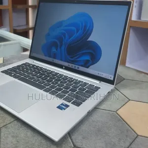 New Laptop HP EliteBook 840 G10 16GB Intel Core i5 SSD 512GB