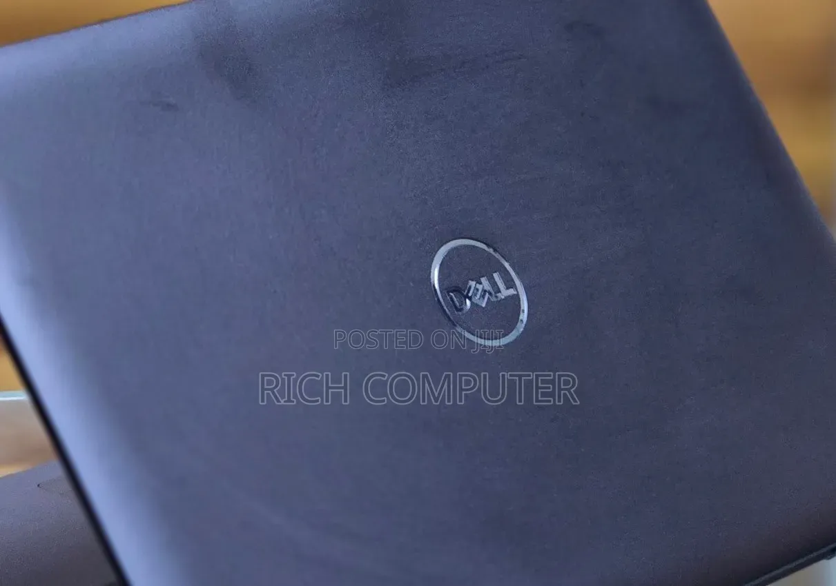 New Laptop Dell Latitude 3320 8GB Intel Core i7 SSD 256GB