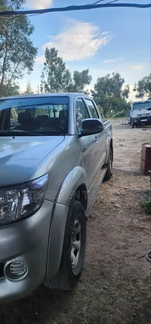 Toyota Hilux 2013