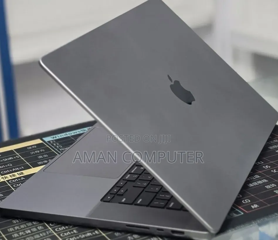 New Laptop Apple MacBook Pro 2021 M1 Max 64GB Apple M1 Max SSD 1T