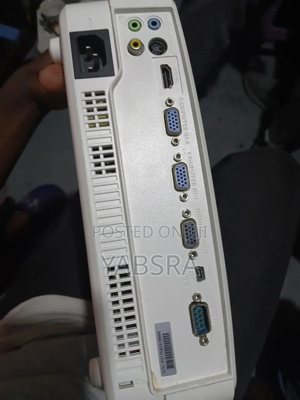 BenQ MS527 Projector (Like New - 18 Hrs)