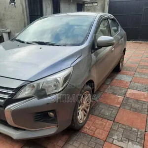 Mitsubishi Attrage 2022 Gray