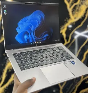 New Laptop HP ZBook Firefly 14 G10 16GB Intel Core i7 SSD 512GB