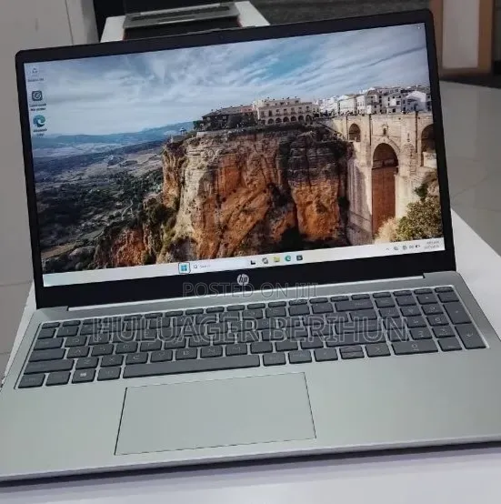 New Laptop HP Stream Notebook 16GB Intel Core i7 SSD 512GB