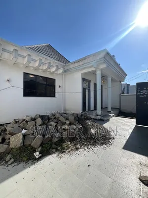 Furnished 5bdrm Villa in Ayat Zone, Yeka for sale