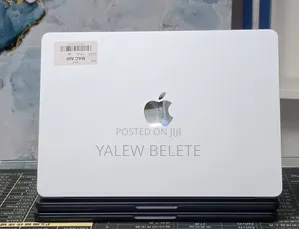 New Laptop Apple MacBook Air 2025 M4 16GB Apple M4 SSD 256GB