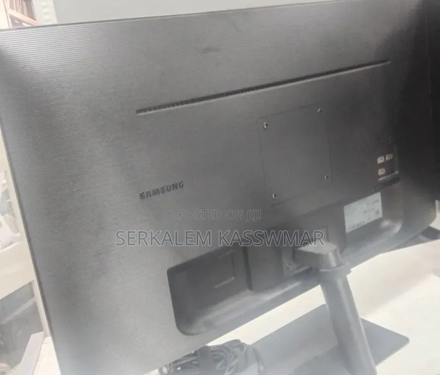 11Brand New Samsung 27" Inch 2k Frameless Monitor 2022/23 
✅ Br