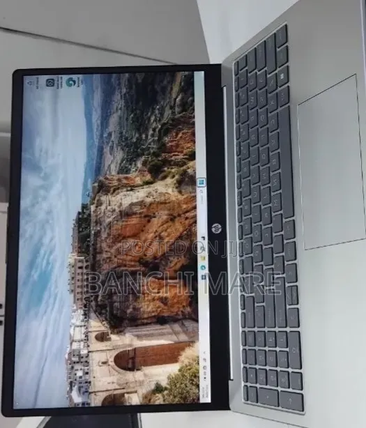 New Laptop HP Stream Notebook 16GB Intel Core i7 SSD 1T