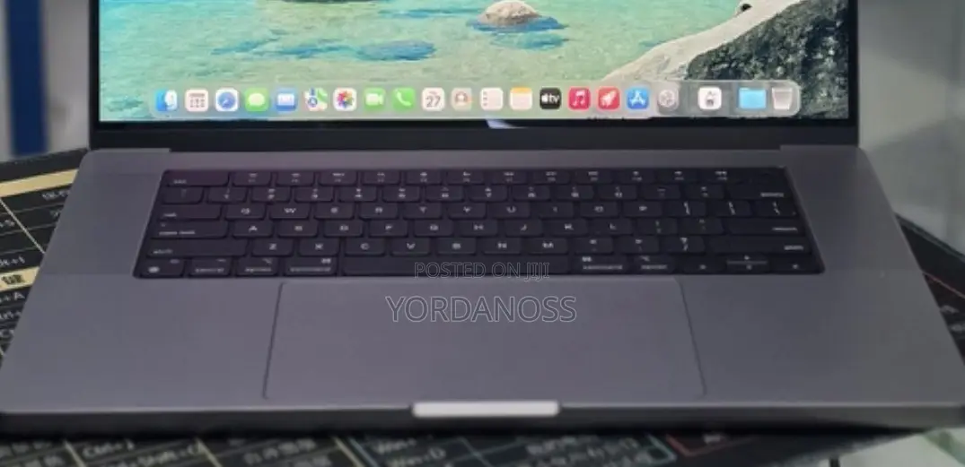 New Laptop Apple MacBook Pro 2021 M1 Max 64GB Apple M1 Max SSD 1T