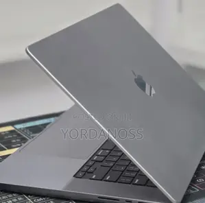 New Laptop Apple MacBook Pro 2021 M1 Max 64GB Apple M1 Max SSD 1T