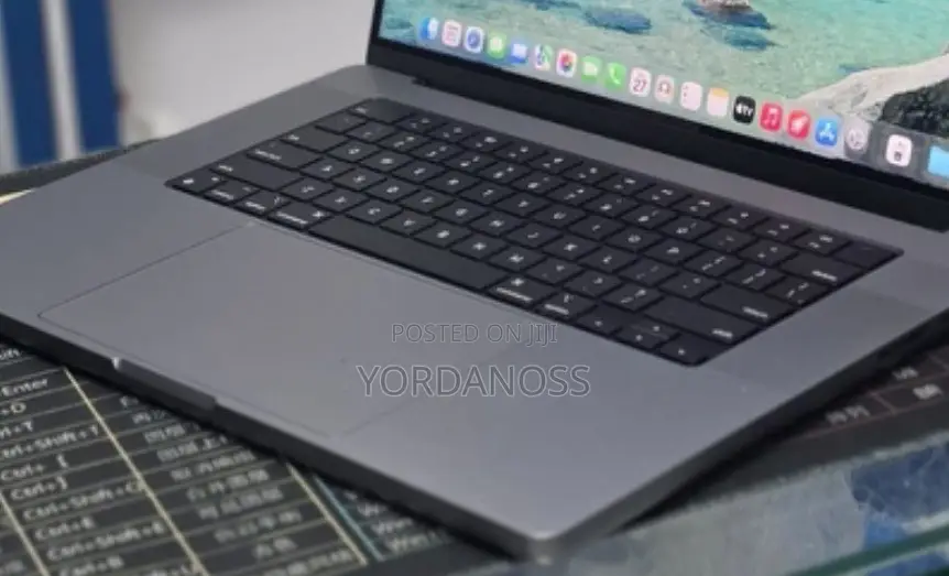 New Laptop Apple MacBook Pro 2021 M1 Max 64GB Apple M1 Max SSD 1T